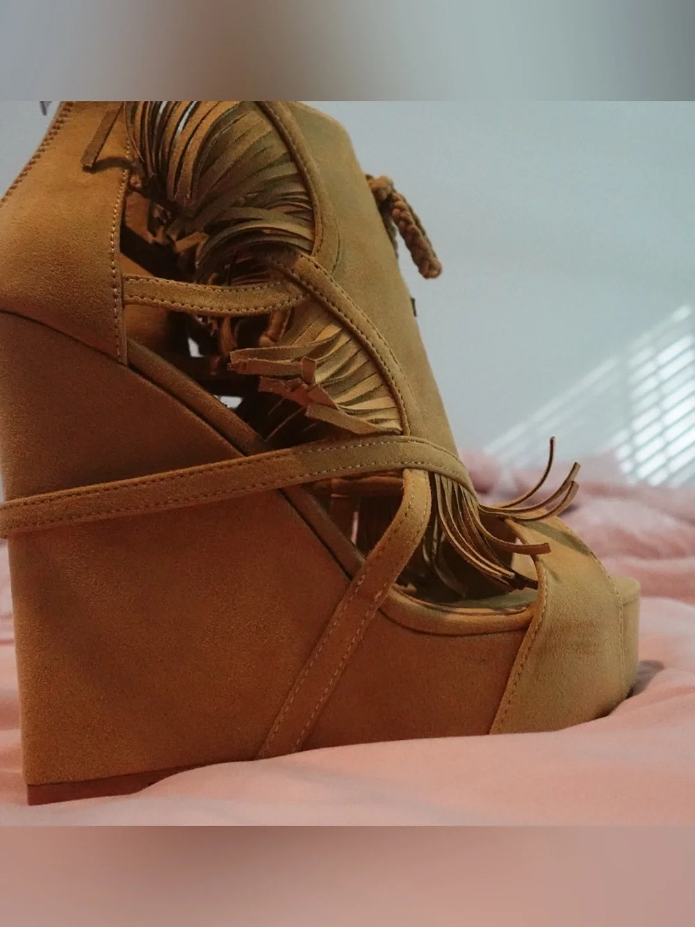 Azalea Wang Leontine Warm Olive Faux Suede Wedge Sandals Size 11
